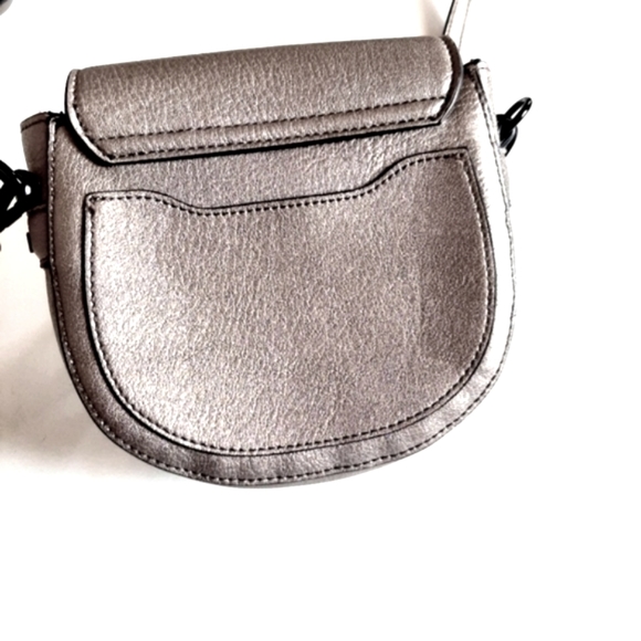 Lily & Ivyi Crossbody Bag - Picture 3 of 10